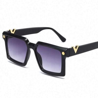 China Trend Sunglasses Oversized Black Sunglasses Women Shades Big Frame Sunglasses 2021 Shades for sale