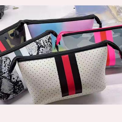 China Fashion print dive gear handbag, perfume bag, small items storage beach phone bag for sale