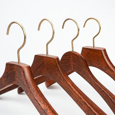 China Traditional High Quality Custom Cedar Wooden Clothing Hangers Store for sale