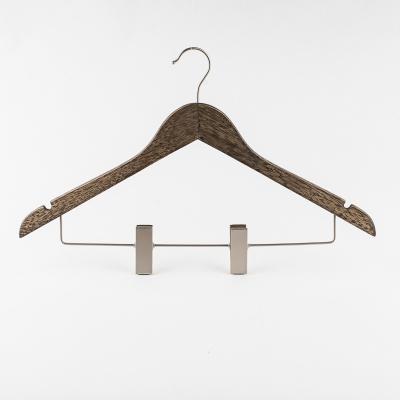 China Transitional Curve Wooden Hangers with Rotating Hook and Rubber Clips from Trustworthy Supplier for sale