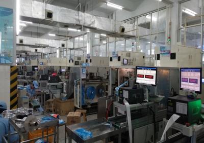 Chine PLC humide Controllor de machine à emballer de chiffons de morceau multiple professionnel à vendre