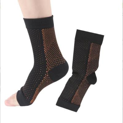 China Snagging Resistance Amazon Hot Sale Sweat Absorption Breathable Gel Anti-split Heel Knocks Protective Socks for sale