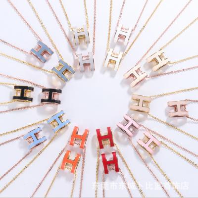 China Factory Wholesale H-Word H-Word High Quality Fashion Brass Enamel Pendant Fashion Necklace H Type For Women Jewelry for sale