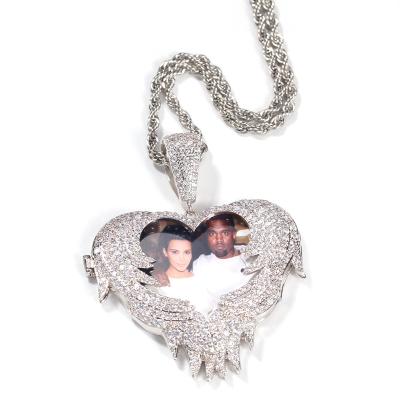 China Hiphop Iced Out Openable Photo Wedding Memorial Pendants for sale