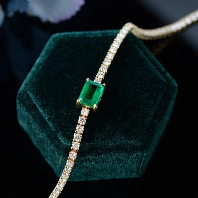 China Romantic Natural Long Octagon Bright Green 1.5ct Bracelet with Diamonds in 18k Yellow Gold for sale