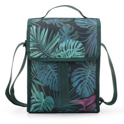 China Green Polyester Lunch Bag With Carry Handle for sale