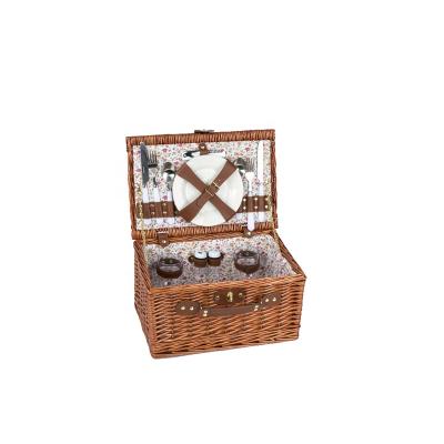 China Sustainable Wholesale Wine Basket Empty Willow Wicker Picnic Basket for sale