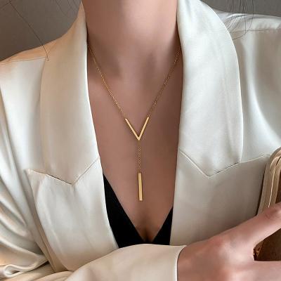 China Europe and America stainless steel clavicle necklace ladies and girls gold color necklace party sexy V-chain jewelry long for sale