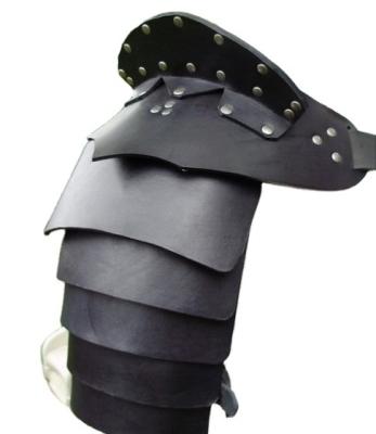 China Medieval Leather Pauldrons - New Europe 2022 Western Style Shoulder Armor for sale