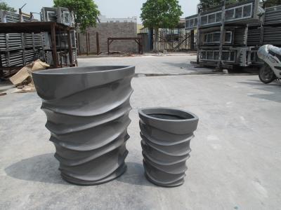 China Modern Fiberglass Flower Pots For Indoor Outdoor Home Garden Decoration for sale