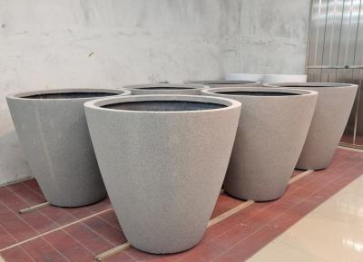 China Customized Color Round Fiberglass Planter Pots With Drainage Hole for sale