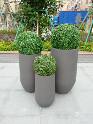 China Smooth Surface Reinforced Clay Planter For Tall Plants In Minimalist Style for sale