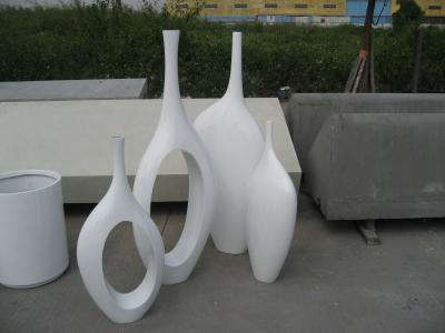 China Eco-Friendly Fiberglass Flower Pots Sustainable And Stylish For Garden for sale