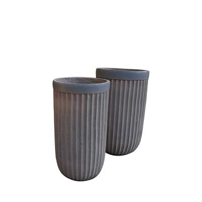 China Stylish and Durable Our Reinforced Clay Planter for Your Outdoor Space for sale