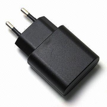 China Portable / Universal USB Power Adaptor, Light and Handy, with Alternative Version for sale