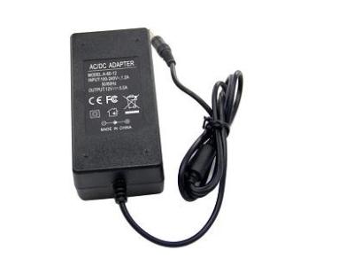 China Portable Regulated Voltage AC DC Power Adapter 60W AC 110V - 220V , 12 Volt Power Adapter for sale