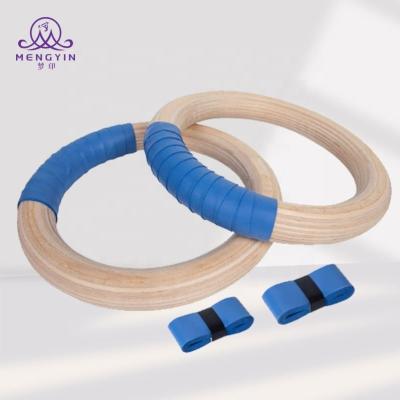 China Wooden Body Buliding Gym Rings 28mm Workout 32mm Thickness Wooden Gym Nylon Straps Unisex Gymnastic Training Ring for sale