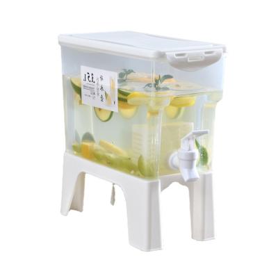 China WITH LID household refrigerator plastic fruit teapot with cold water bucket with tap for sale