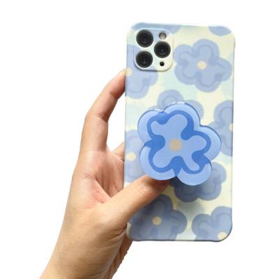 China Custom acrylic adjustable promotional gifts logo shape epoxy resin flower griptok phone holder for iphone 14 for sale