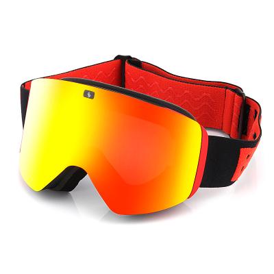 China Custom Snowboarding Photochromic Fogproof Ski Goggles Glass Logo Air Vent Foam Polarized for sale