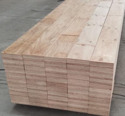 China Formwork LVL 63x95mm Modern Timber Construction Laminated Veneer Lumber For Constructions for sale