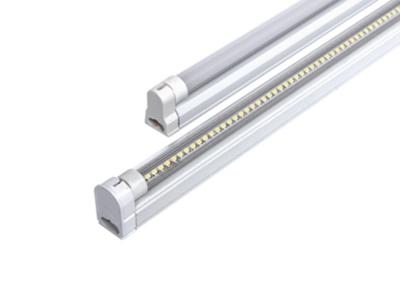 中国 ライト 60 の Hz 240 のボルト 2ft T5 LED の管 1000lm の 60cm 屋内 120° LED の管ライト 販売のため