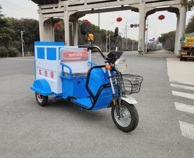 China Urban Streets Residential Areas Electric Three Wheeled Cleaning Car à venda