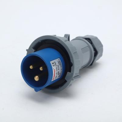 China New type industrial 3 phase waterproof industrial sockets and sockets IECCEE 2p+e 32A ip44 for sale