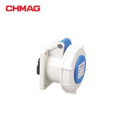 China Industrial IEC ECO Plug And Socket Panel Socket 3p 16A IP67 3132 Cable Gland for sale