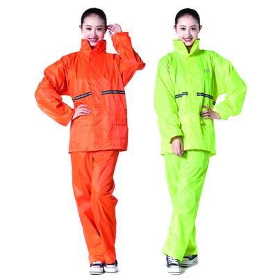 China Wholesale Bachelor Rainwear Polyester Rain Wear For Men And Women/QA-1501 Cheap Adult Rain Suit With Pants For Wholesale for sale