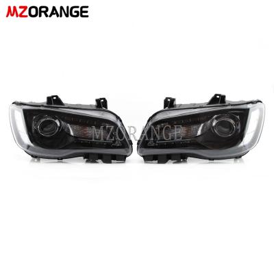 China High Quality Car Accessories White Xenon Headlights Car Headlight For Chrysler 300C USA Version 1020991+1020992 for sale