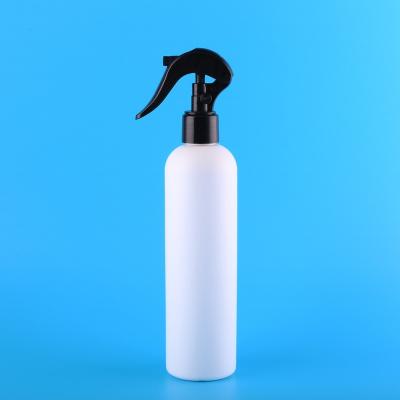 China Household Products Black Trigger Sprayer Bottle 10oz Household Cleaning Garden Plastic Flower Mist Spray Trigger Spray Bottle 300ml for sale