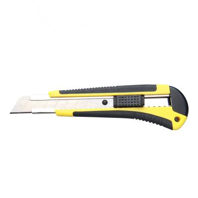 China Slide Open 18mm Snap Off Blade Cutter With Soft Grip for sale