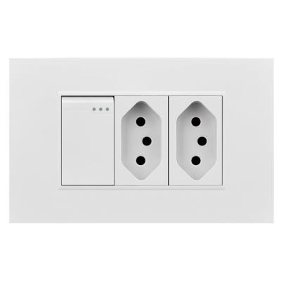 China Commercial type US standard 118 wall switch USB socket home use electrical outlet outlet with switch wifi socket for sale