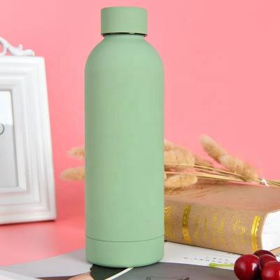 China Sustainable Promotion Double Wall Vacuum Insulated Bottles Small Mouth 750ml Sports Customizable Stainless Steel Water Bottle Drink Cups for sale