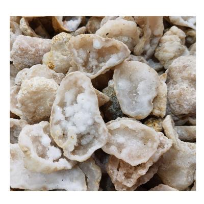 China Cheap High Quality White Moroccan Crystal Cluster From China Crystal Home Decor Natural for sale