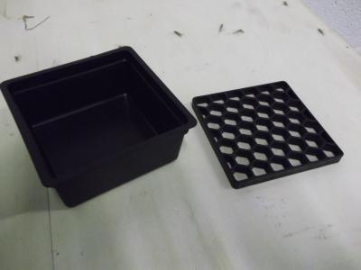 China Custom Plastic Injection Molding Service , Plastic Molded Parts Drip Tray Box for sale