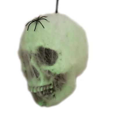 China Glow in the Dark Halloween Skulls Decorations Hanging Head Glow in the Dark Skull for sale