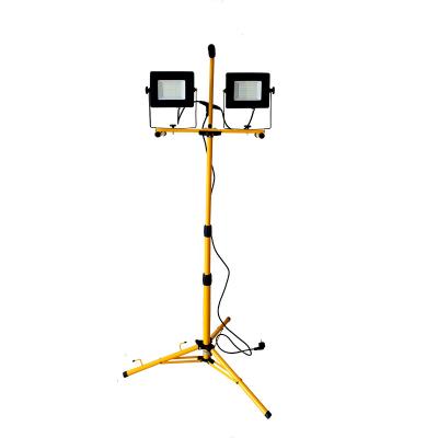 China Factory Price Nordic Modern Flexible Folding Iron Flexible Flat Type Double Tripod Stand For Led Work Light for sale