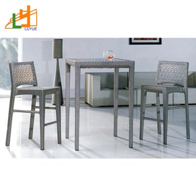 China Modern Modern Garden Furniture Metal Chair Around Outdoor Cafe Dining Mesh Patio Bar Table And Wrought Iron Chair Set for sale