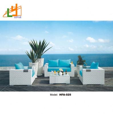 China Wicker Garden Sofa Set Modern Traditional Outdoor Rattan Patio Restaurant Couch for sale