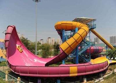 China Bumerang-kundenspezifische Wasserrutsche, Aqua-Freizeitpark-Spaß-Wasserrutsche-Spielwaren für Erwachsene zu verkaufen