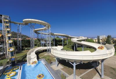 China Holiday Resort Family Water Slide Fiberglass Pool Slide For Theme water park for sale