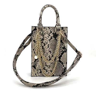 China Fashion 2022 Wholesale Ladies Waist Bag Chain Shoulder Handbags Snake Pattern Women Cross - Body Bag PU Purse And Leather Handbags for sale