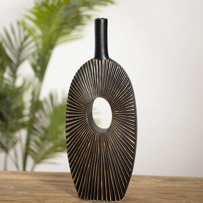 China Elegant Hot Selling Style Nordic High-end Art Furnishing Unique Design Resin Vase For Exhibition for sale