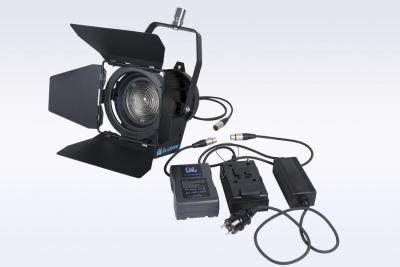 China Film en Videoverlichtings50w LEIDENE Fresnel Lichte Tunstan Hoge CRI met Sony-v-Onderstel Batterijplaten Te koop