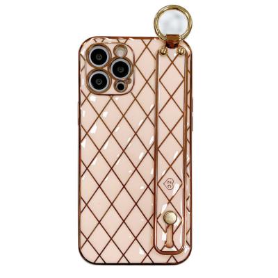 China Fashion Women Shockproof Shiny Diamond Pattern Plating Soft Wrist Strap Phone Case For iPhone 13 12 11 pro back cover plus XR 7 8 max for sale