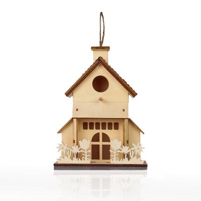 China Viable Wholesale Outdoor House Shaped Wooden Aviary Bird House for sale