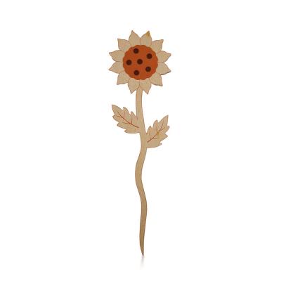 China Garden Decoration Garden Decor Corn Sunflower Shaped Wooden Garden Wooden Stakes for sale