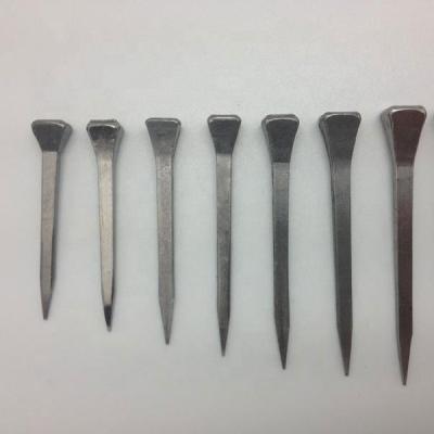 China Sharp Chinese factory direct supply wholesale horse shoe steel nails for sale